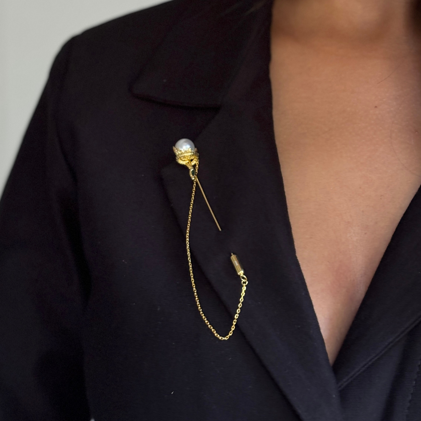 Serpent - Snake Gold & Pearl Lapel Pin (Unisex)
