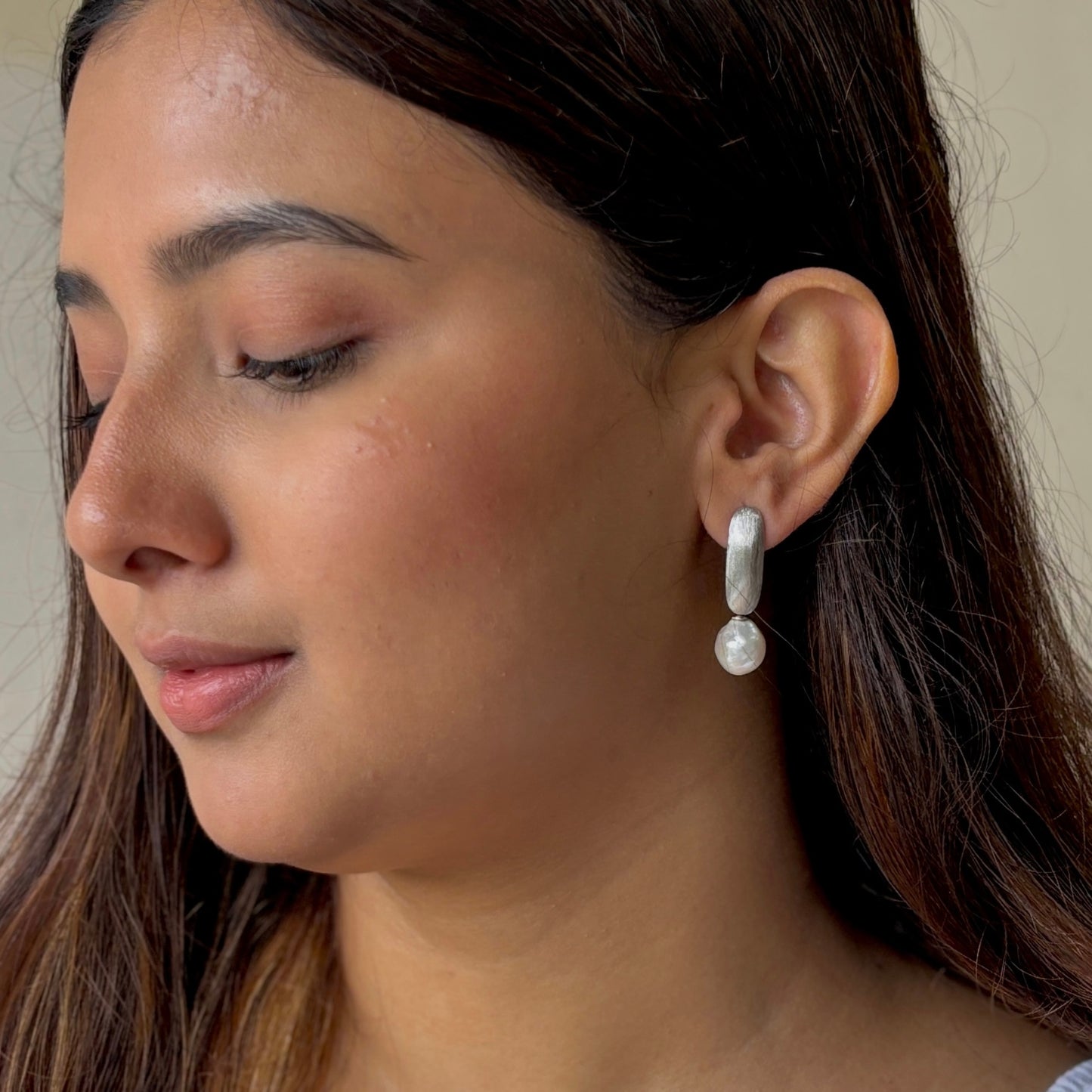 La Lune - Silver & Pearl Earrings