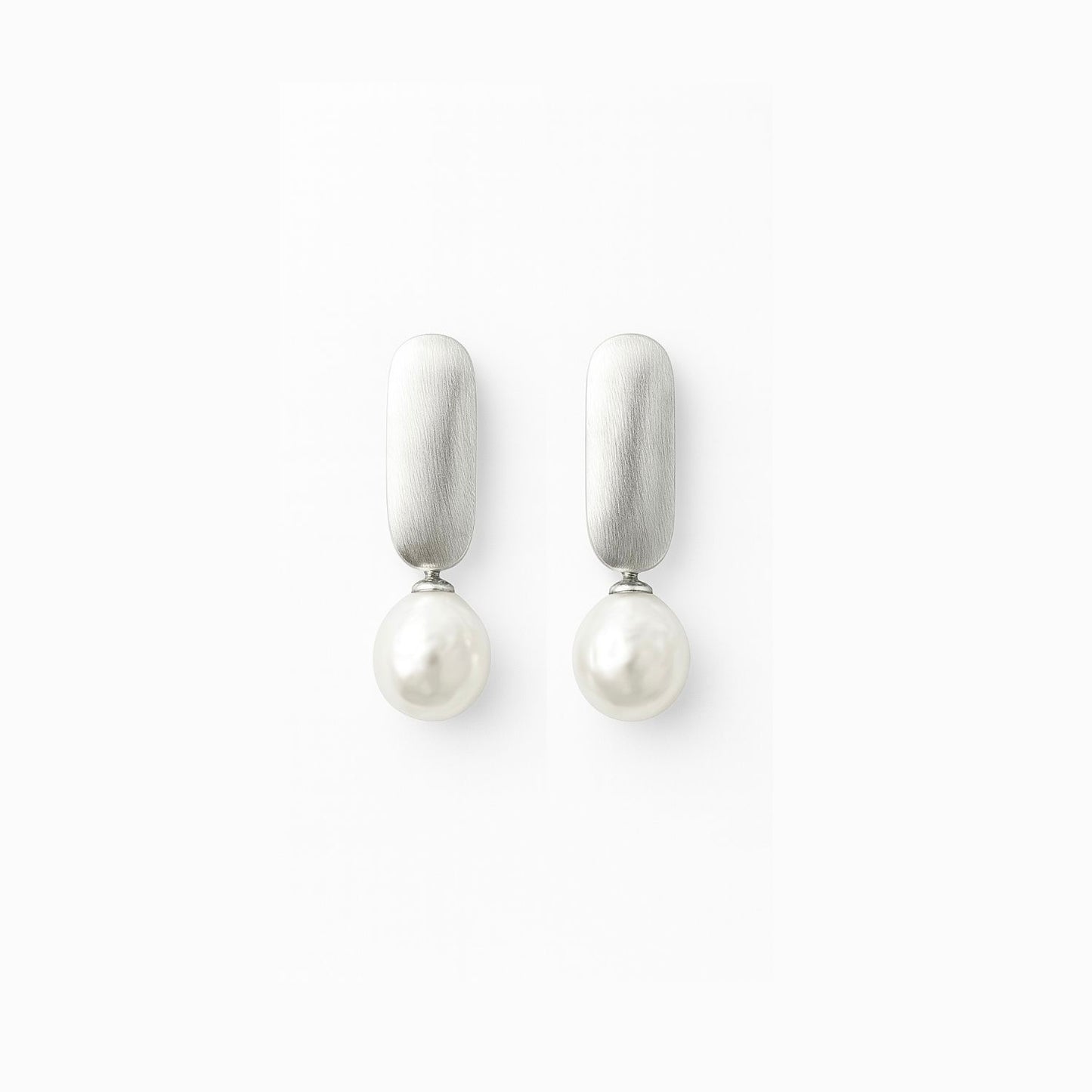 La Lune - Silver & Pearl Earrings