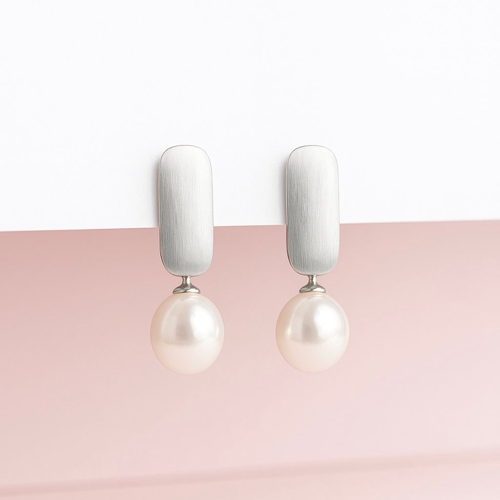 La Lune - Silver & Pearl Earrings