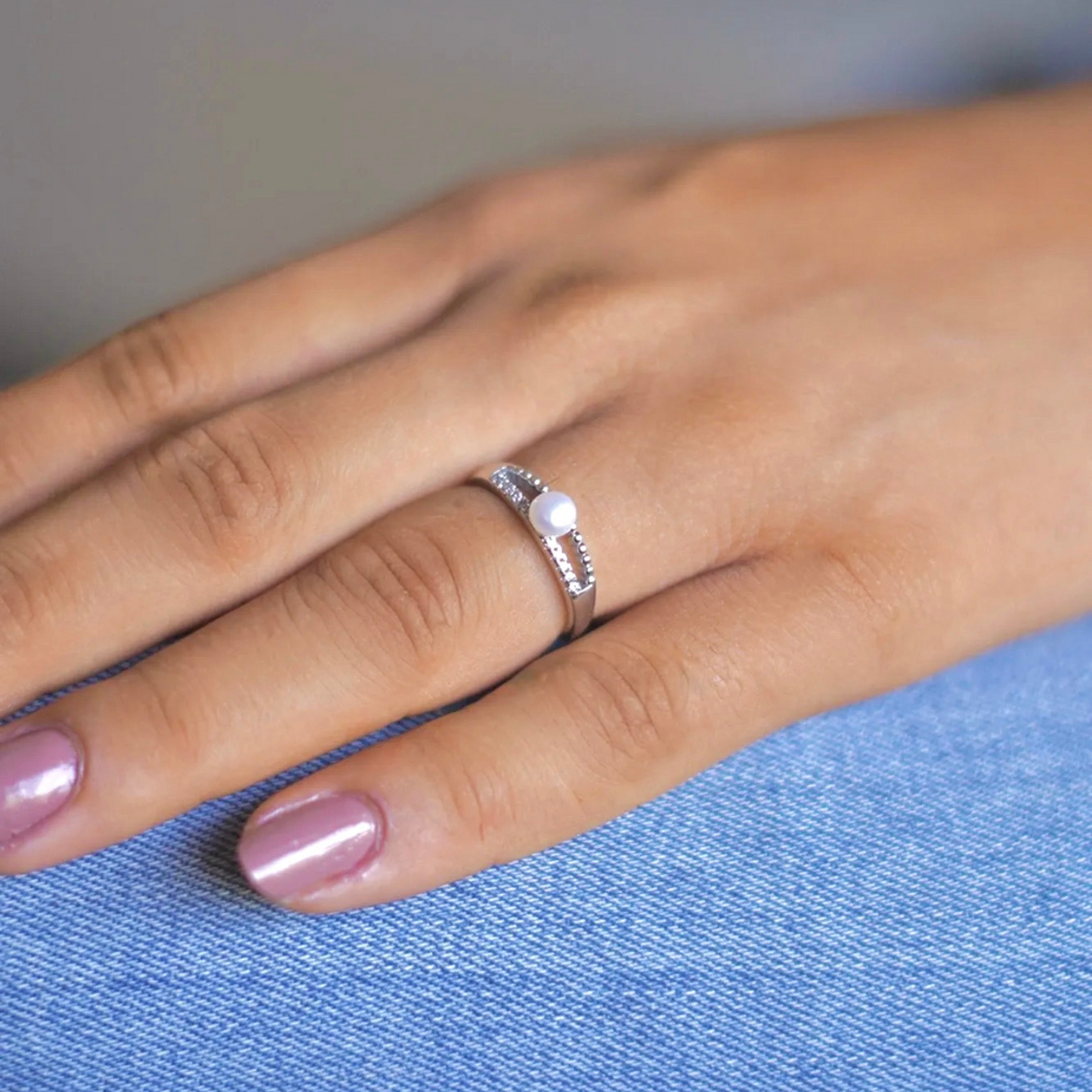 Lunaire - Pearl and Silver Adjustable Ring