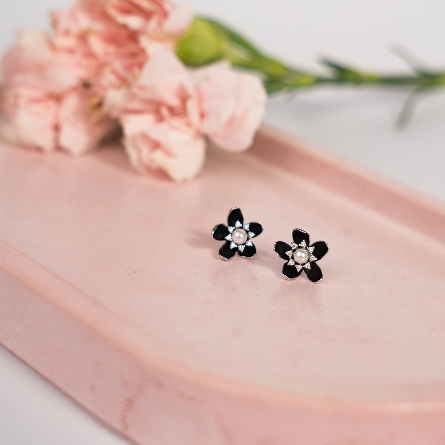 Nyx - Black & Silver Floral Studs