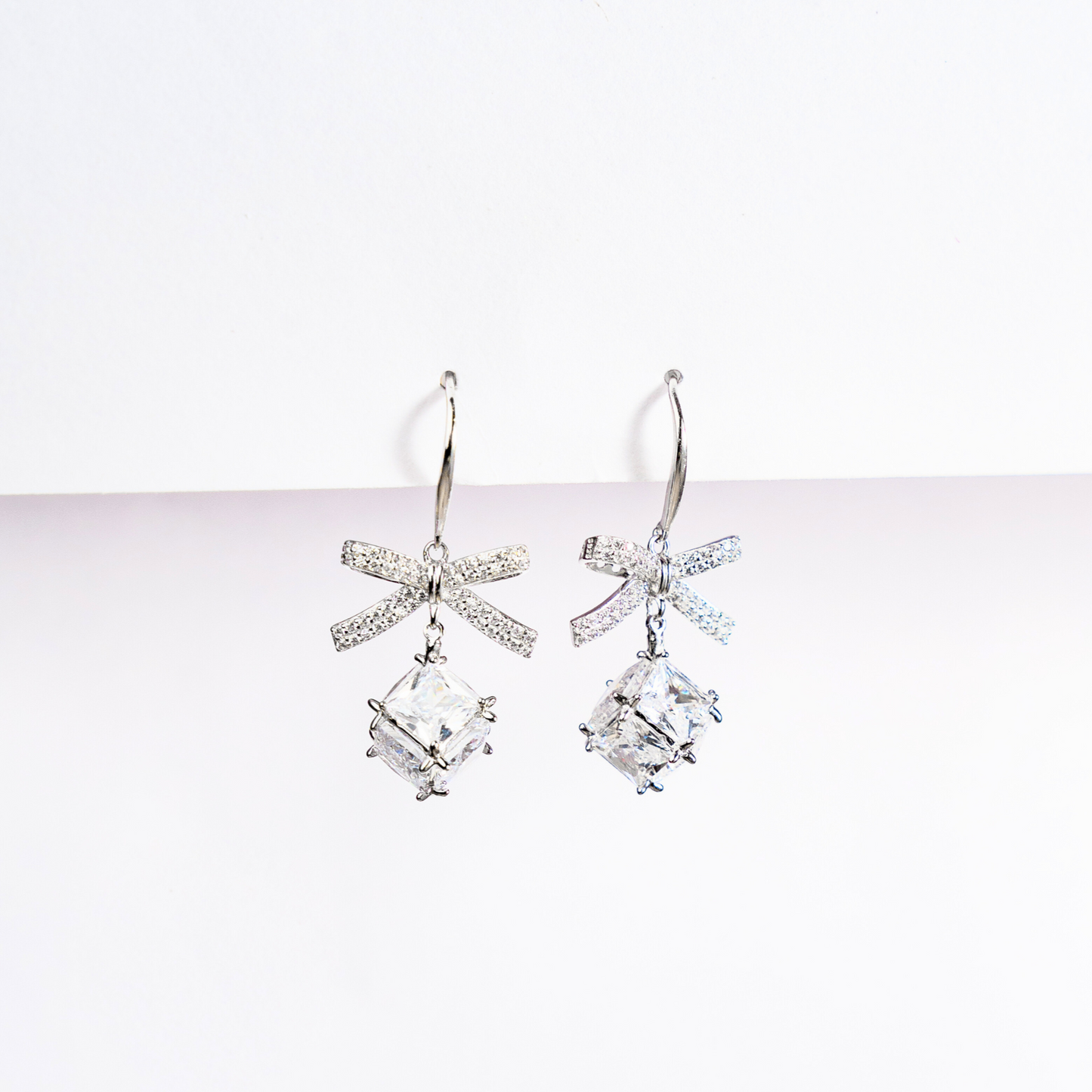Bow-down - Silver Earrings
