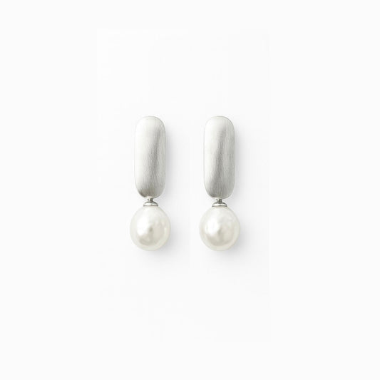 La Lune - Silver & Pearl Earrings